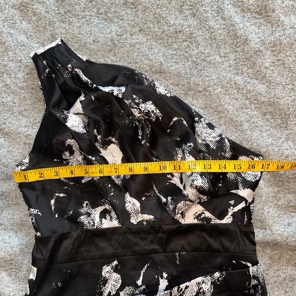 One Shoulder Black And White Dress - Picture 6 of 7